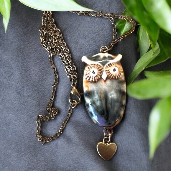 Ceramic Owl Pendant Necklace with Heart Charm Owl necklace. Ceramic owl pendant - Picture 3 of 16